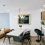 Rivergate Residece